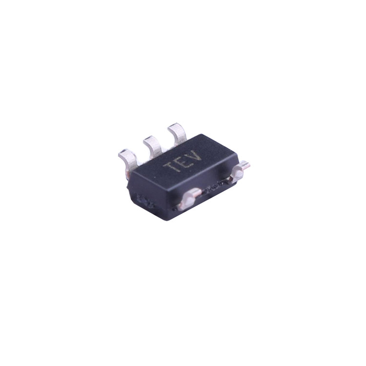 新しく、元のMIC5205-5.0YM5-TR    MIC5205-5.0YM5-TR SOT-23-5   集積回路