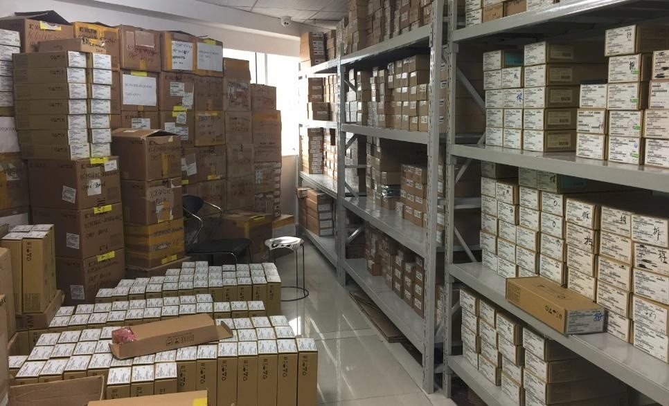 標準的なSICFET N-CH 650V 95A H2PAK-7 SCTH100N65G2-7AGのChuangyunxinyuanの構成の電子工学