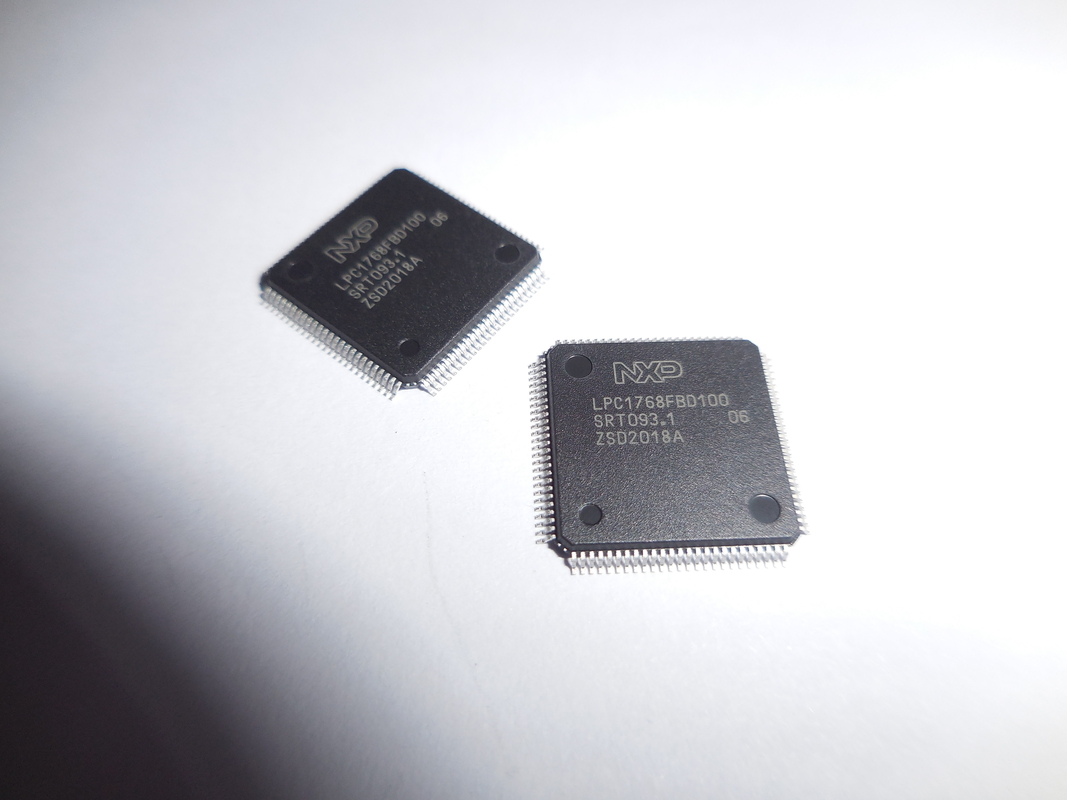 LPC1768FBD100   未使用QFP100集積回路の破片ICのマイクロ制御回路真新しい原物